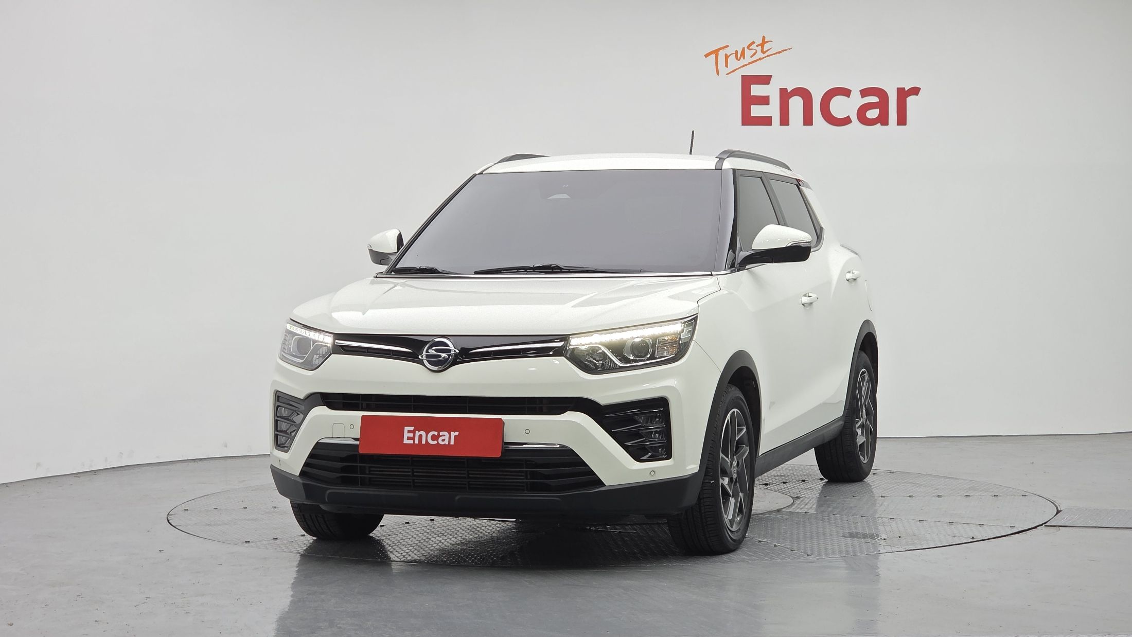SSANGYONG TIVOLI VERY NEW 2022
