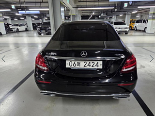 MERCEDES BENZ E-CLASS W213 2017
