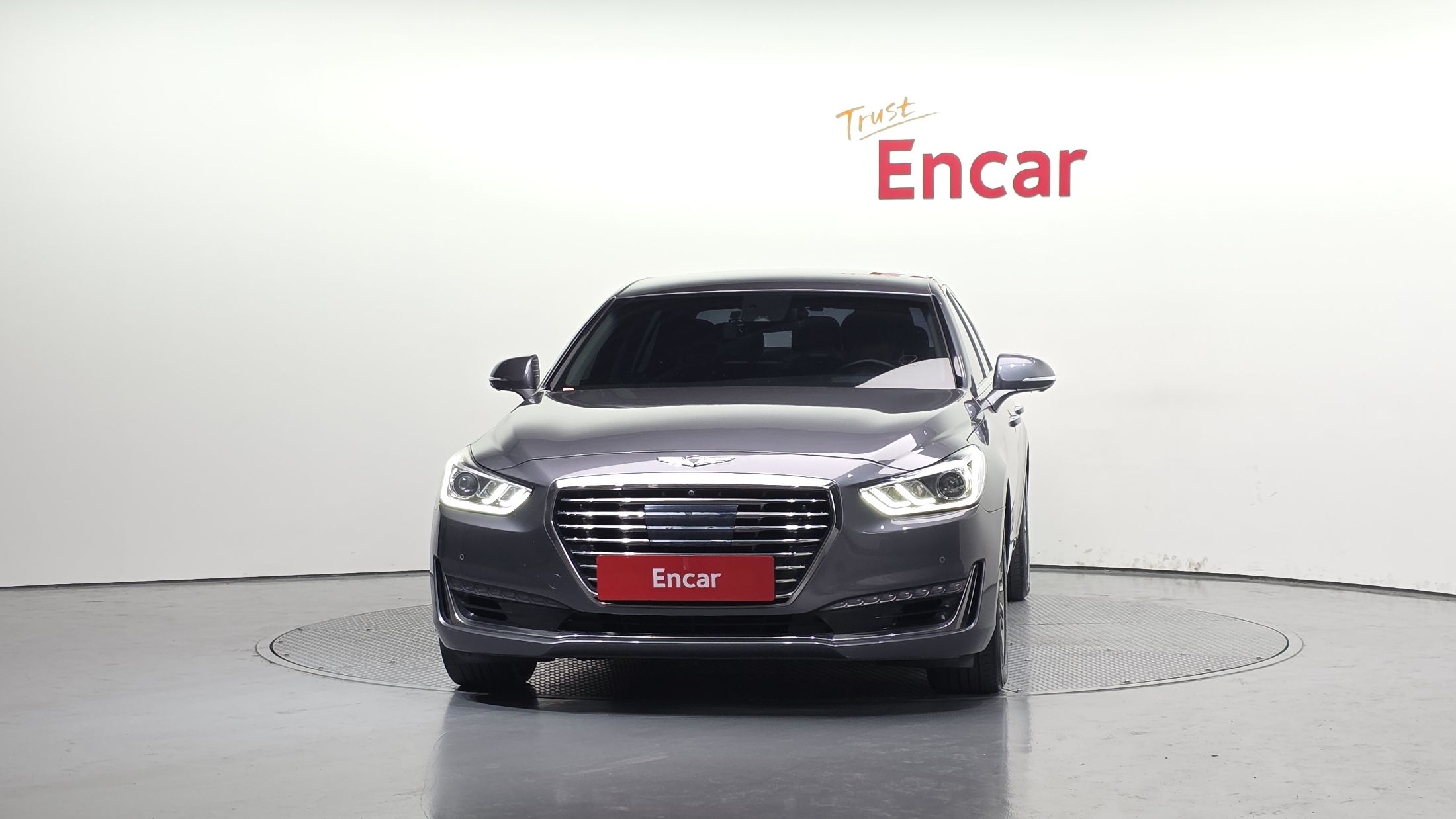 GENESIS EQ900 2017