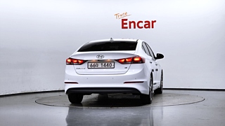 HYUNDAI AVANTE AD 2018