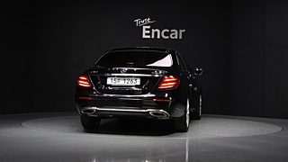 MERCEDES BENZ E-CLASS W213 2019