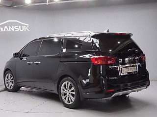 KIA CARNIVAL 2018