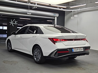 HYUNDAI AVANTE HYBRID CN7 2025