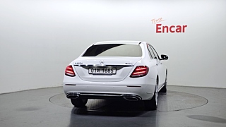 MERCEDES BENZ E-CLASS W213 2017