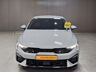 KIA K5 2025