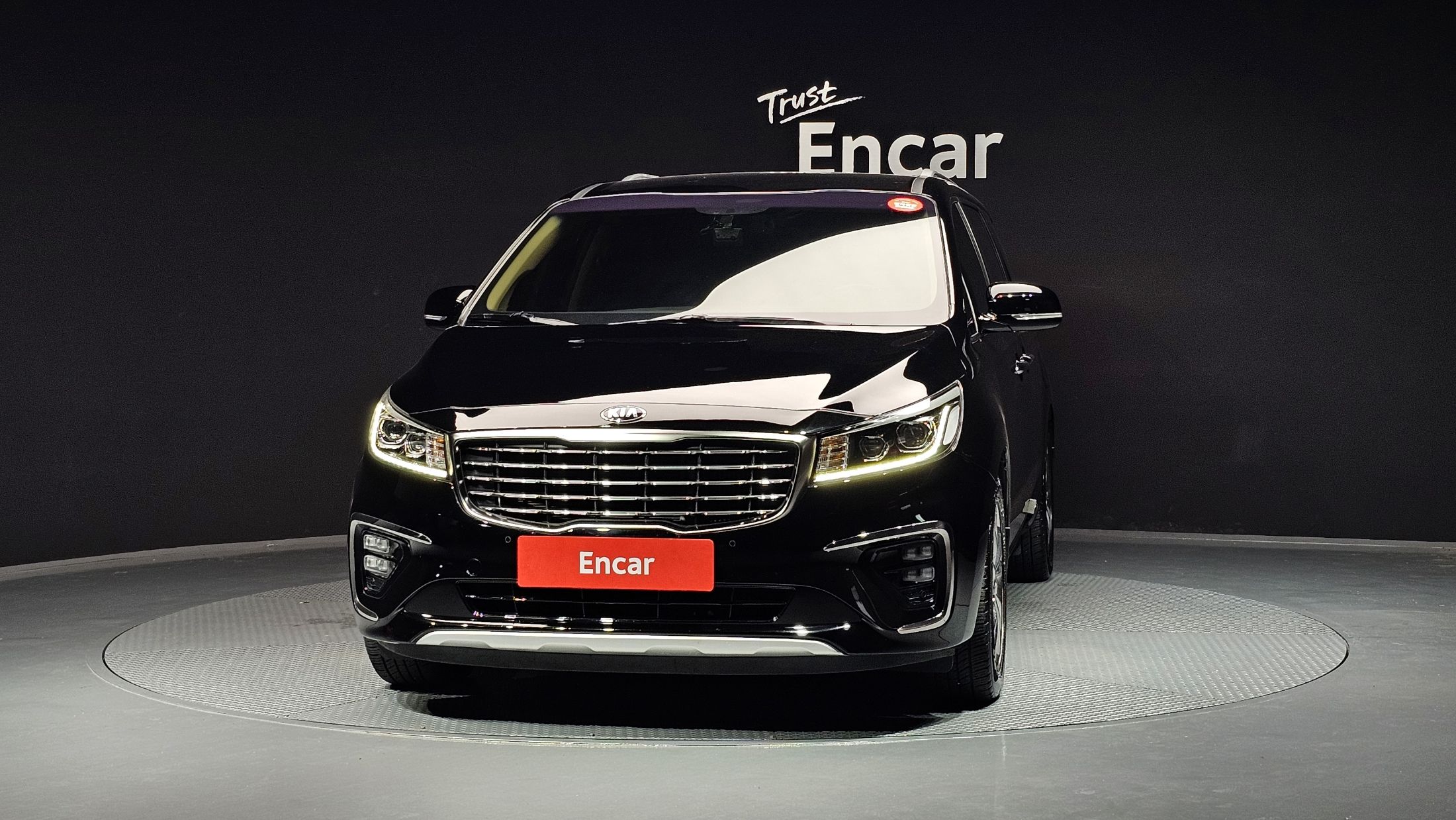 KIA CARNIVAL 2018
