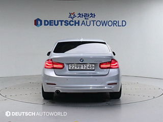 BMW 3-SERIES F30 2016