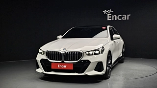 BMW 5-SERIES G60 2024