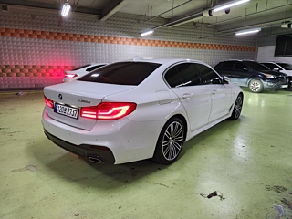 BMW 5-SERIES G30 2020