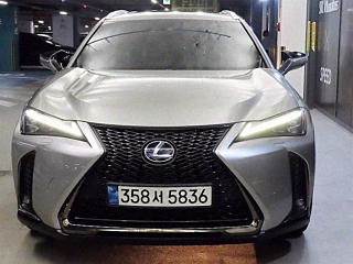 LEXUS UX250H 2021