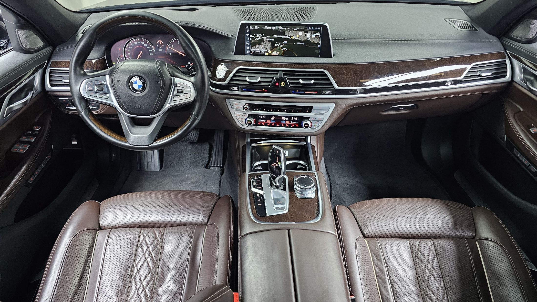 BMW 7-SERIES G11 2016