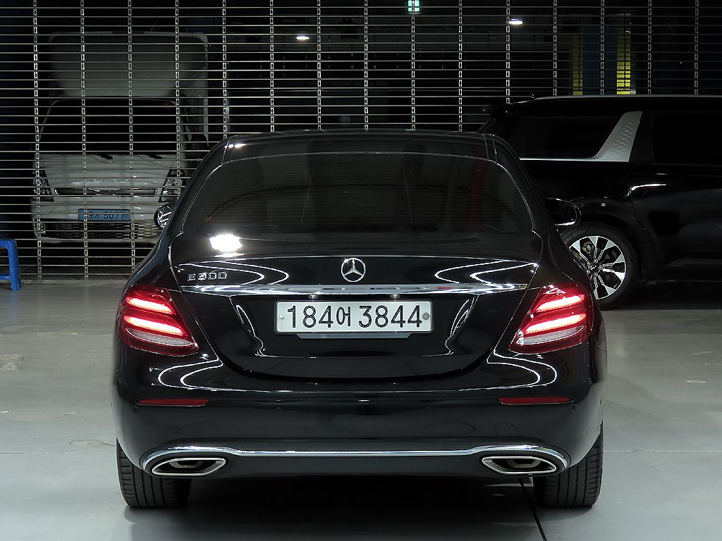 MERCEDES BENZ E-CLASS W213 2017