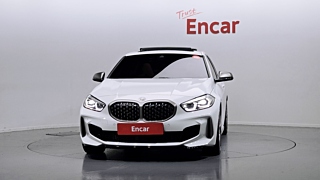 BMW 1-SERIES F40 2022