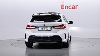 BMW 1-SERIES F40 2022