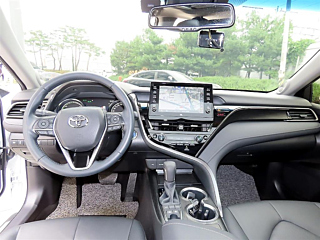 TOYOTA CAMRY XV70 2023