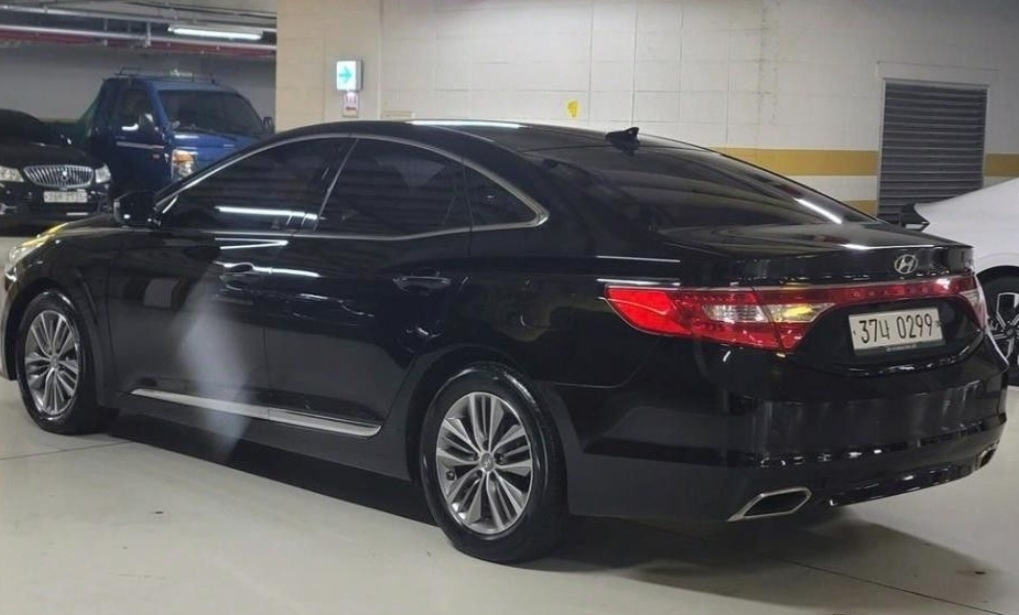 HYUNDAI GRANDEUR HG 2016