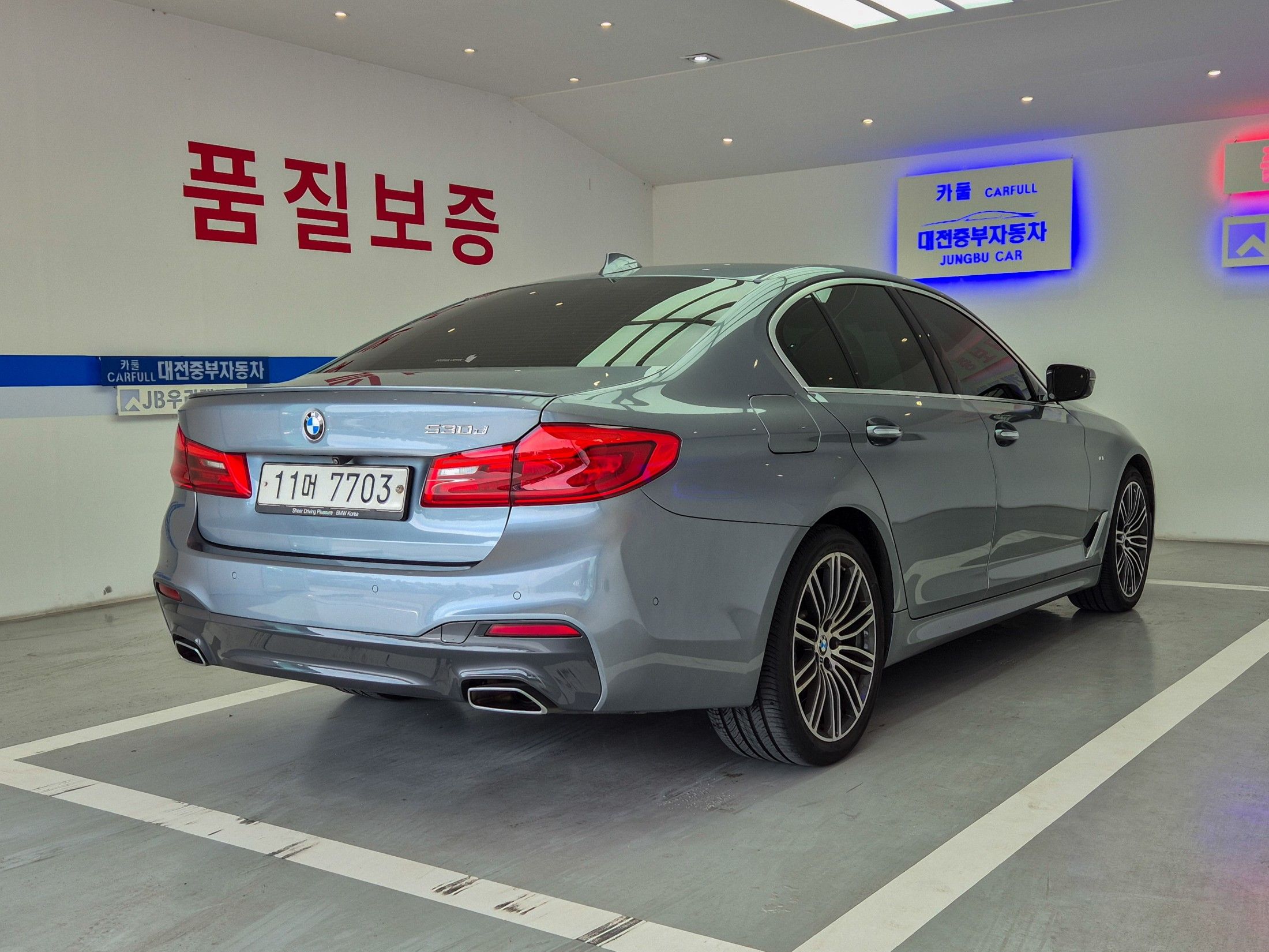 BMW 5-SERIES G30 2018