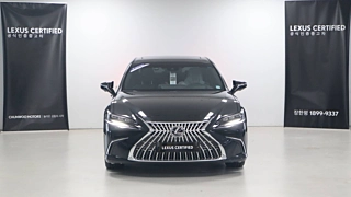 LEXUS ES300H 2025