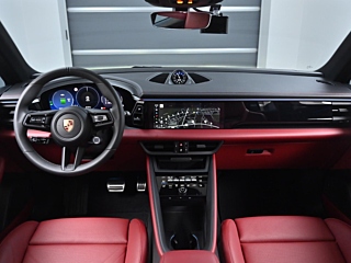 PORSCHE MACAN EV 2025