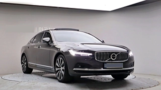 VOLVO S90 2023