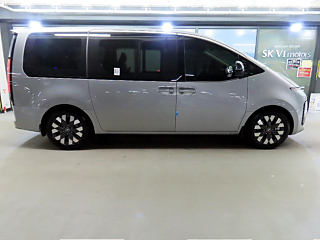 HYUNDAI STARIA 2023