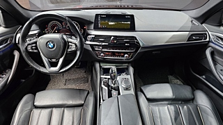 BMW 5-SERIES G30 2017