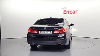 BMW 5-SERIES G30 2020
