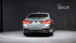 BMW 5-SERIES G30 2017