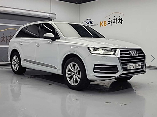 AUDI Q7 4M 2019
