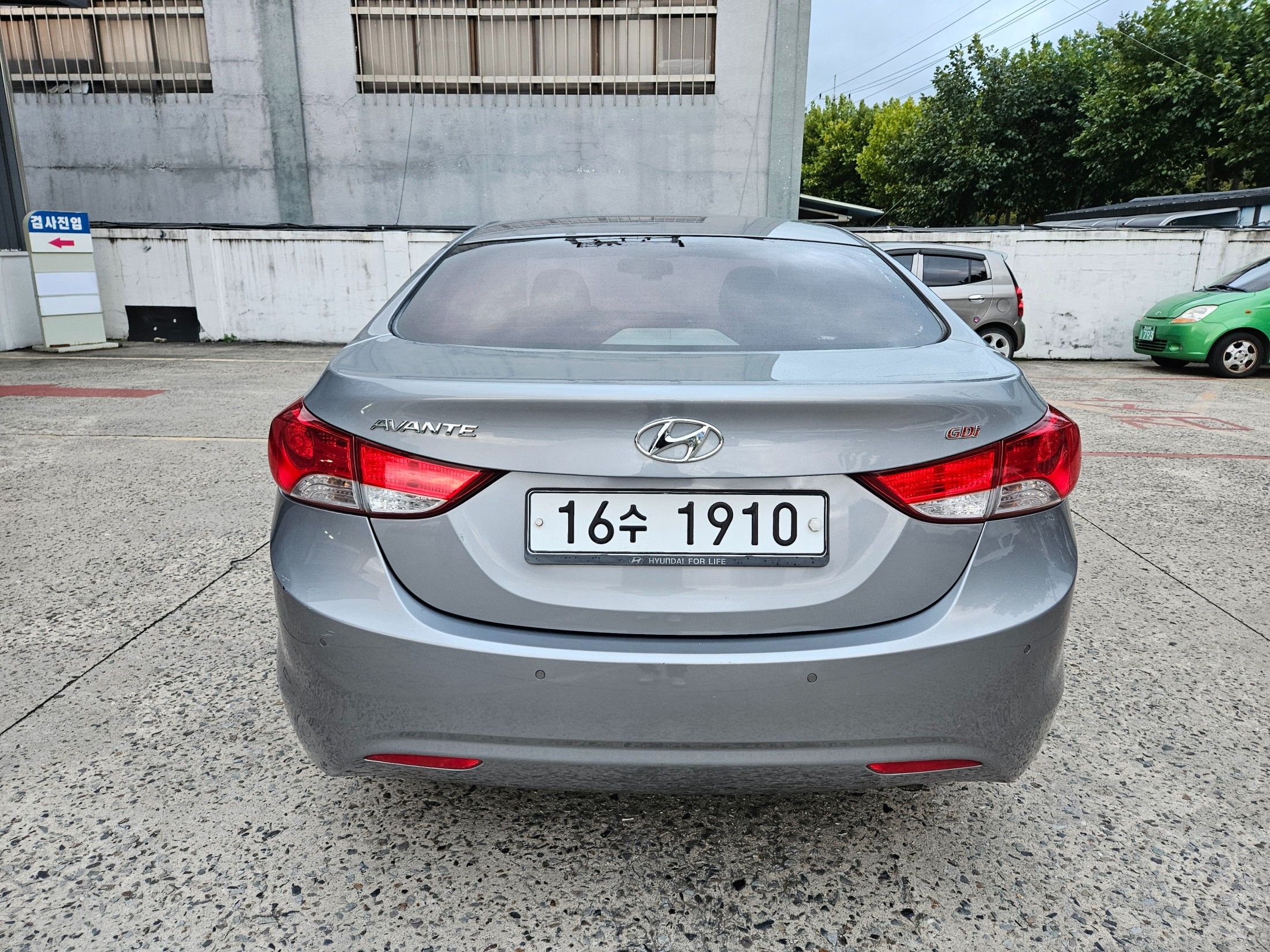 HYUNDAI AVANTE MD 2013