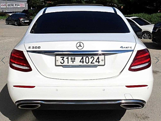 MERCEDES BENZ E-CLASS W213 2019