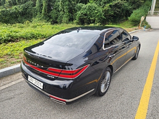 GENESIS G90 2019
