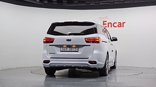 KIA CARNIVAL 2018