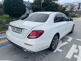MERCEDES BENZ E-CLASS W213 2017