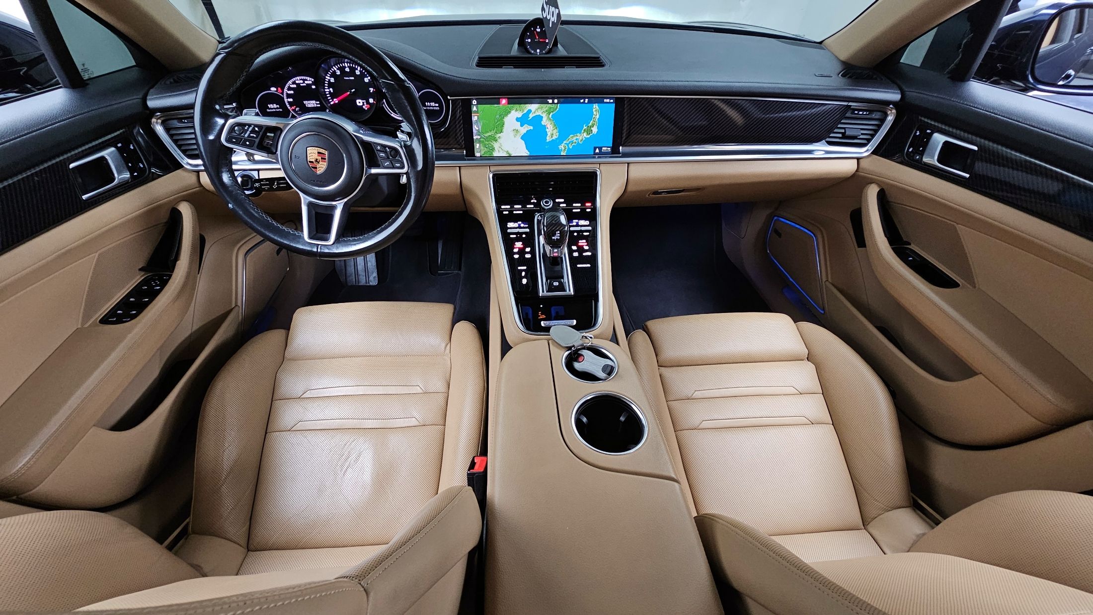 PORSCHE PANAMERA 971 2018