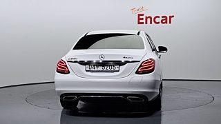 MERCEDES BENZ C-CLASS W205 2018