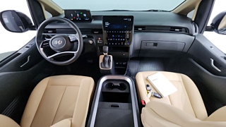 HYUNDAI STARIA 2023