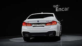 BMW 5-SERIES G30 2017