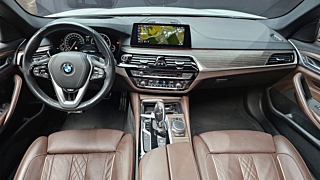 BMW 5-SERIES G30 2017