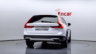 VOLVO V90 CROSS COUNTRY 2018