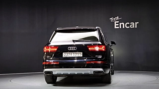 AUDI Q7 4M 2019