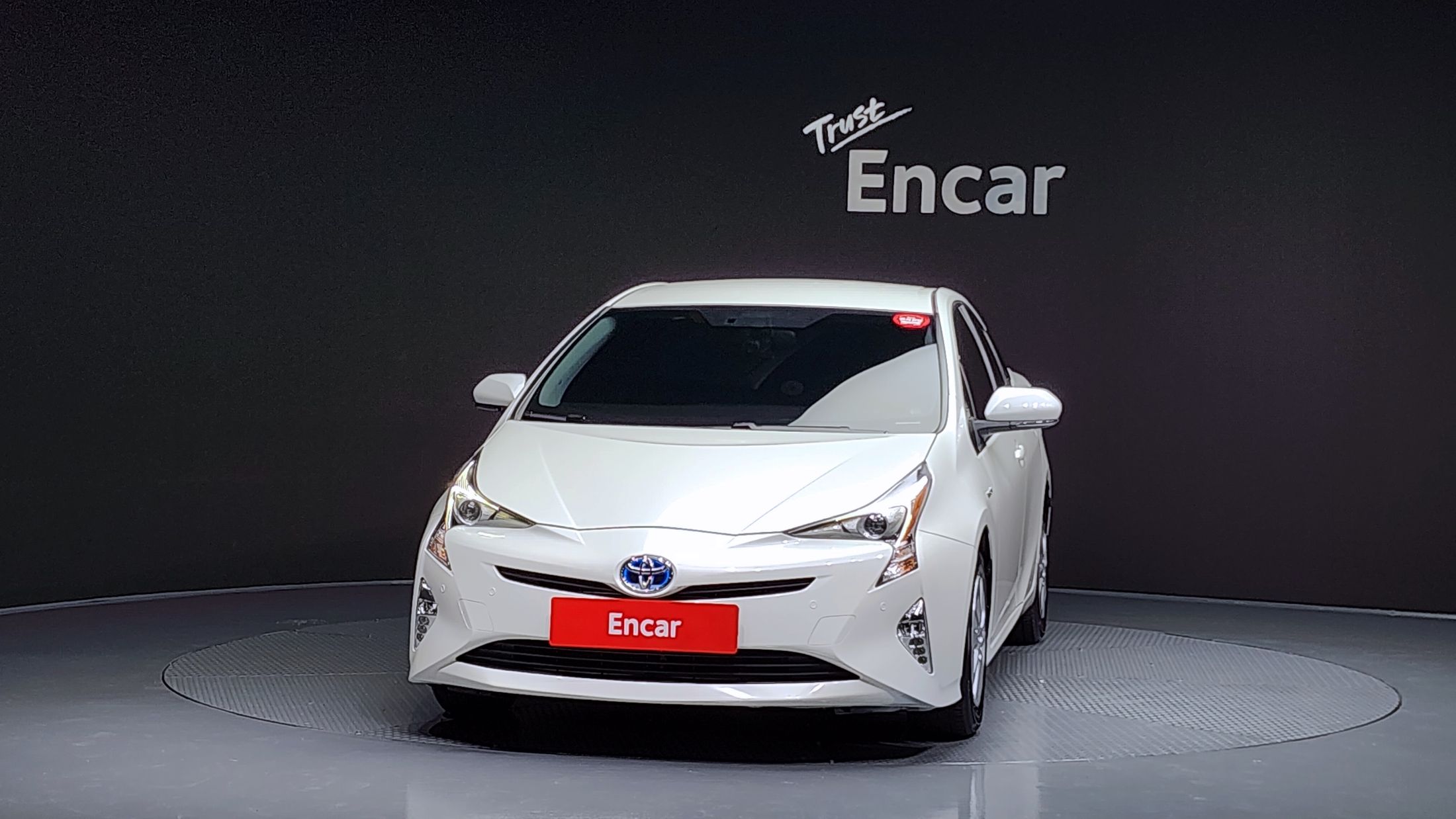 TOYOTA PRIUS 2018