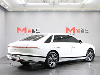 HYUNDAI GRANDEUR GN7 2023