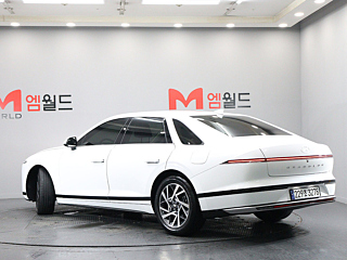 HYUNDAI GRANDEUR GN7 2023