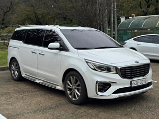 KIA CARNIVAL 2018
