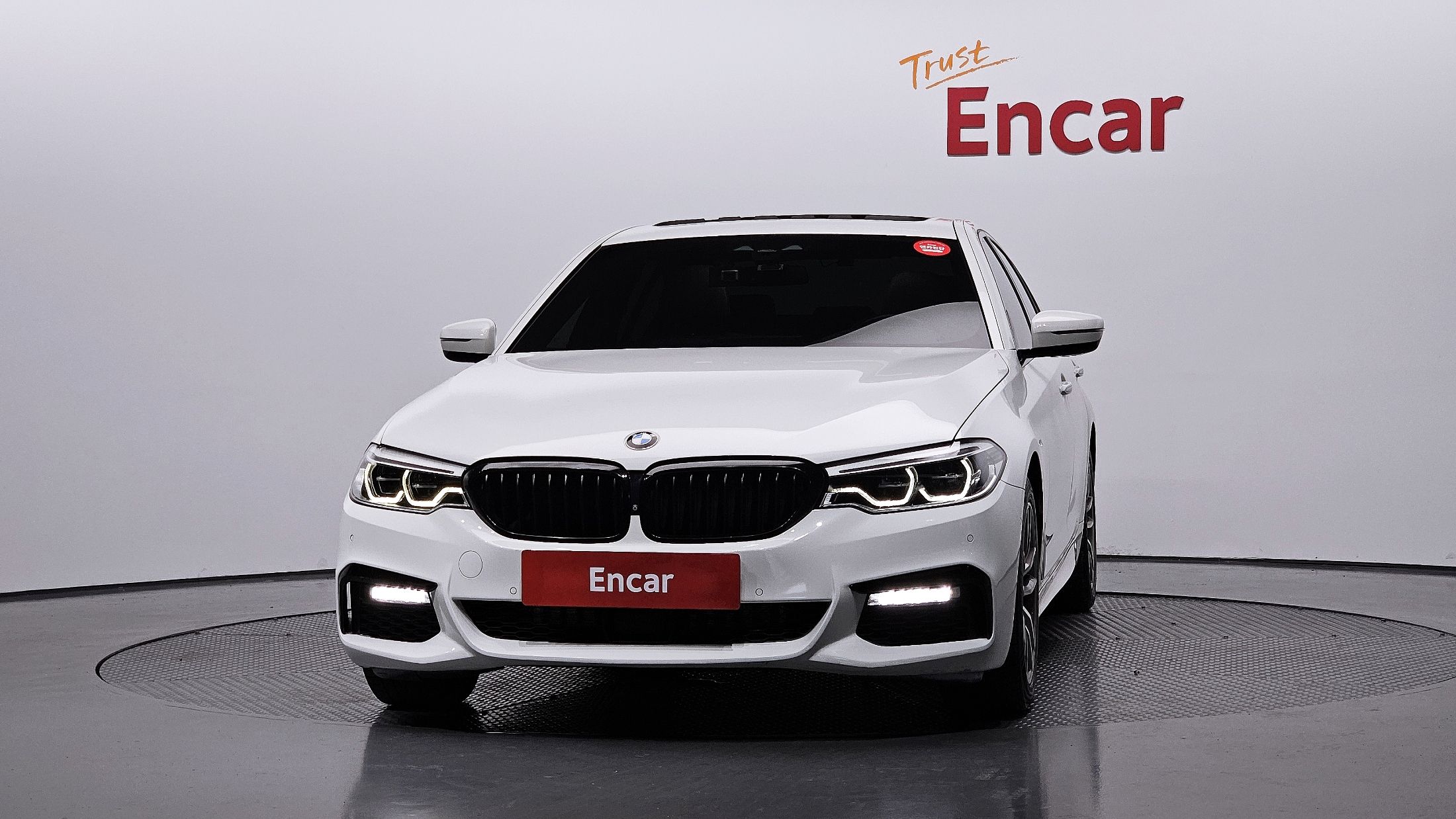 BMW 5-SERIES G30 2017