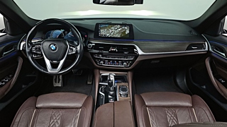 BMW 5-SERIES G30 2017