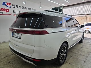 KIA CARNIVAL 2021