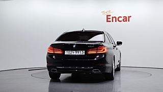 BMW 5-SERIES G30 2020