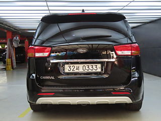KIA CARNIVAL 2016